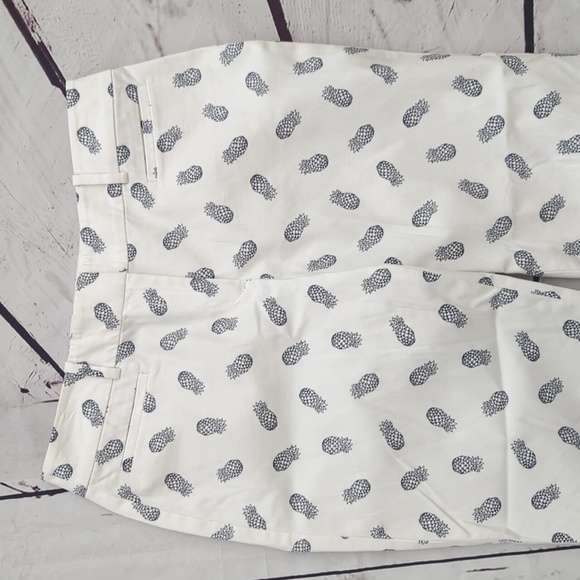 Talbots The Perfect Crop Curvy, pineapple chino pants, size 4 - Picture 2 of 10